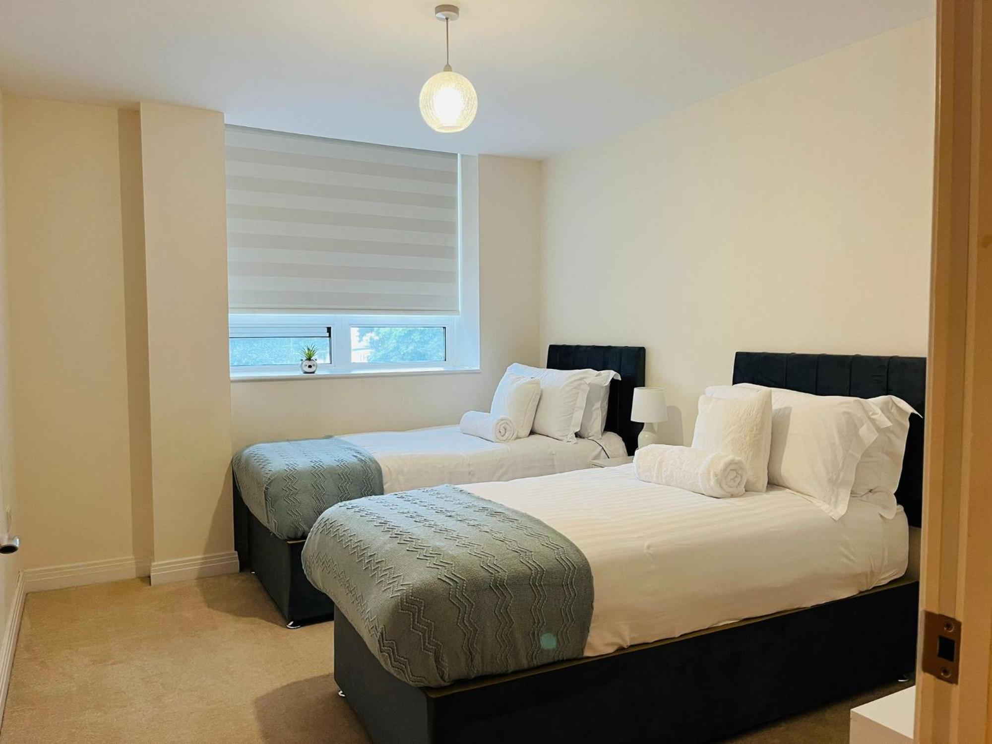 Modern Comfort Flat Town Centre Up To 8 People Apartment Stevenage Luaran gambar