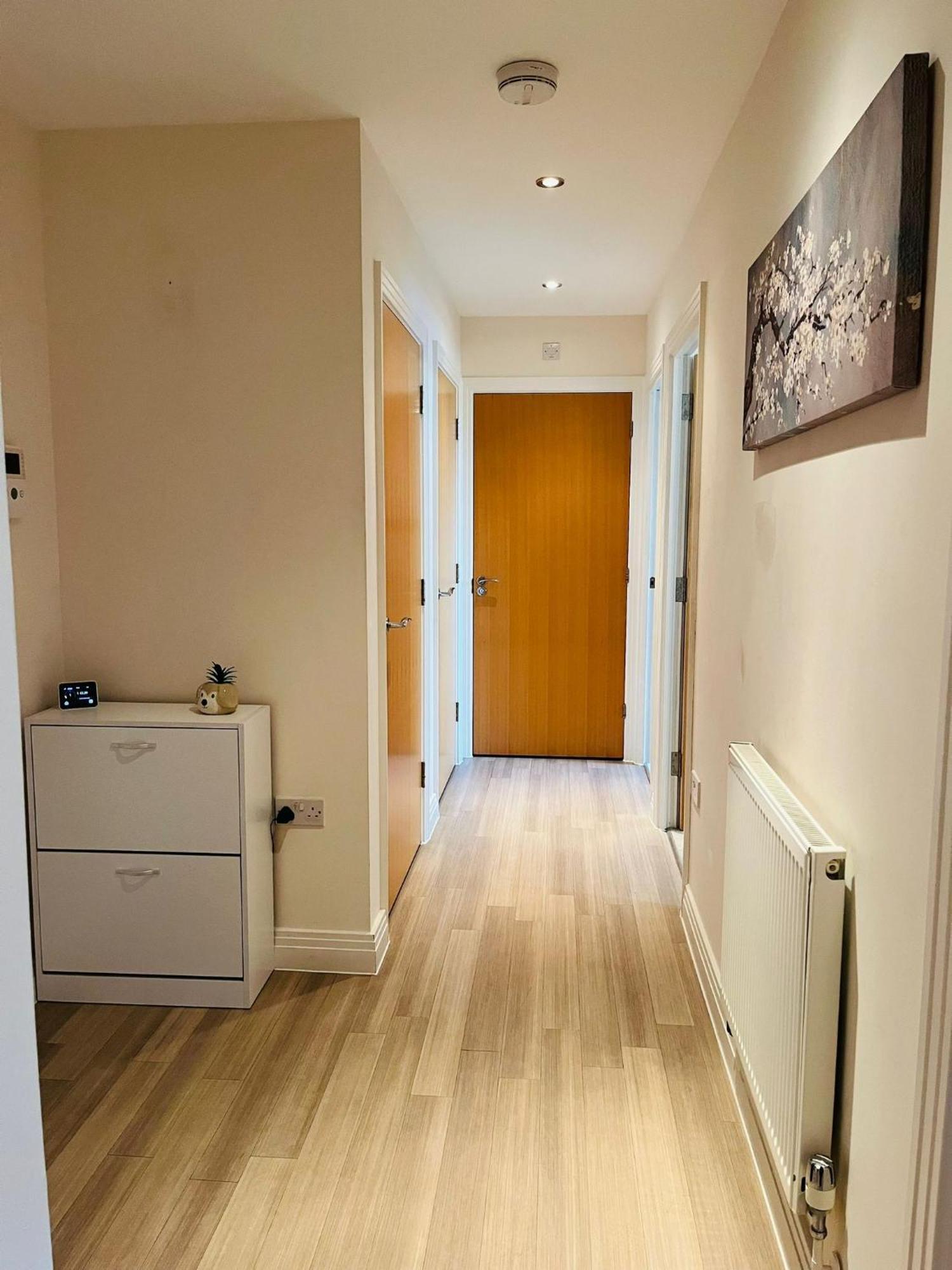 Modern Comfort Flat Town Centre Up To 8 People Apartment Stevenage Luaran gambar